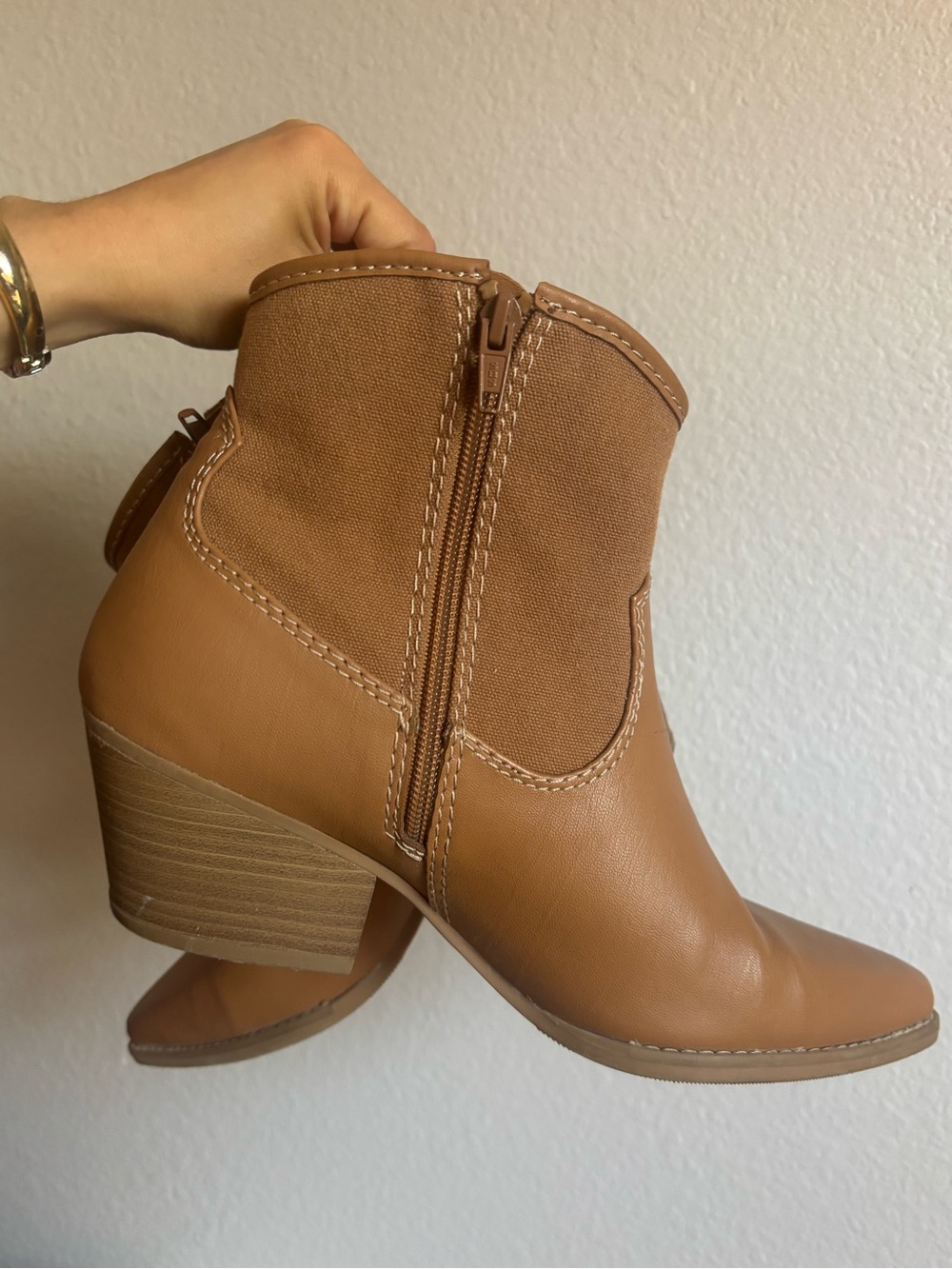 Universal Thread Kay Cowgirl Boots Tan Size 10 Western Ankle Boot Block Heel - Picture 6 of 10